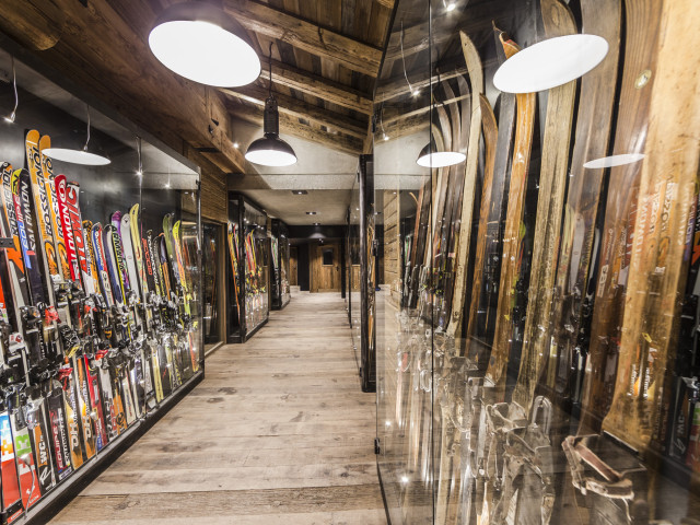 Ski Gallery & Fondue Factory 